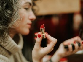 Different Types of Lips and which Lipstick you Should Apply According to Types of Lips